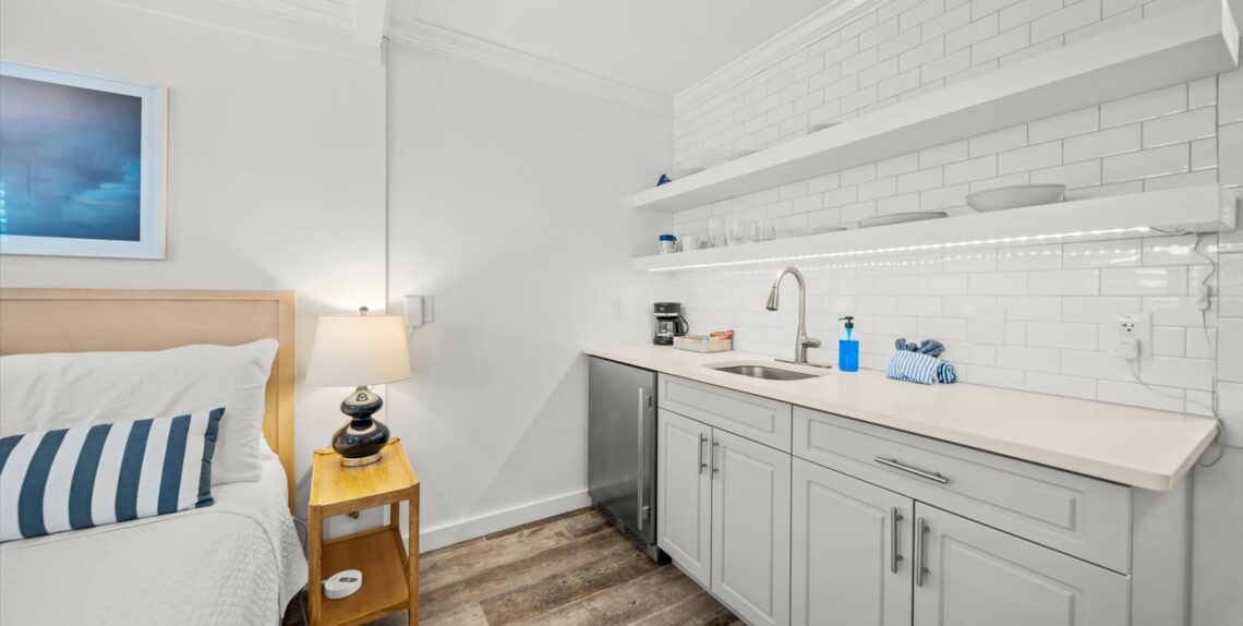 CLEMENTINE kitchen