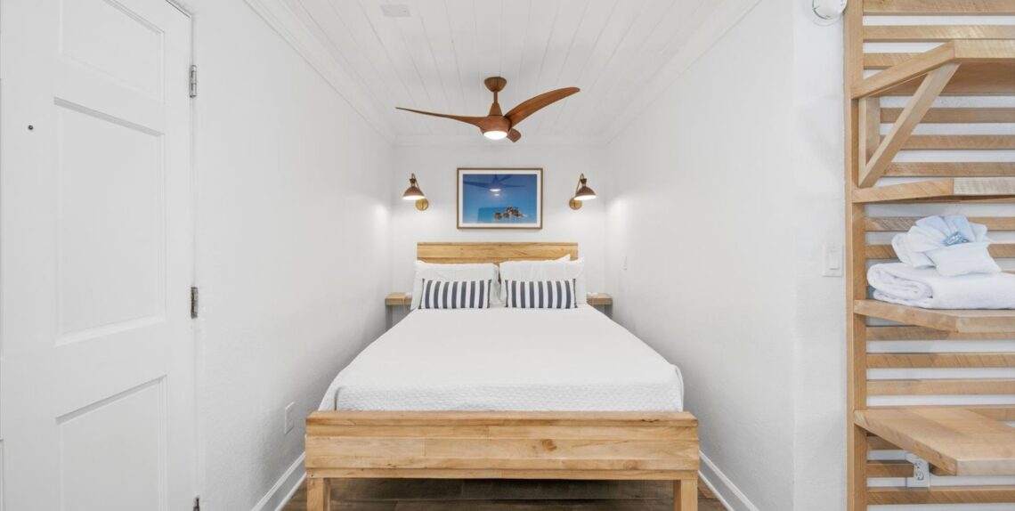 Juneberry bedroom-DSC03166