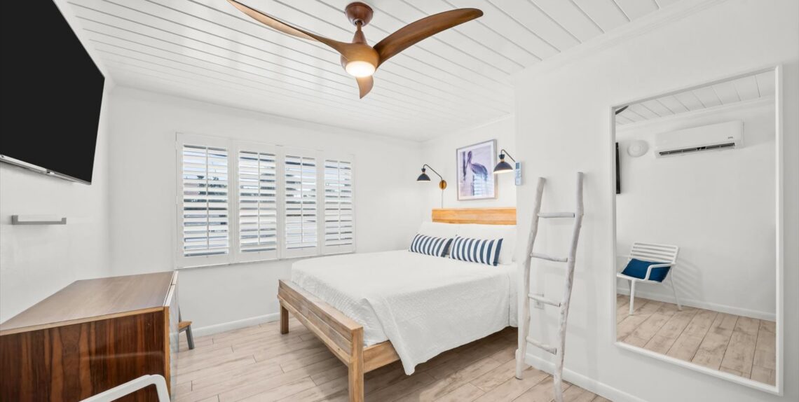 Sea Grape bed room2-DSC02149